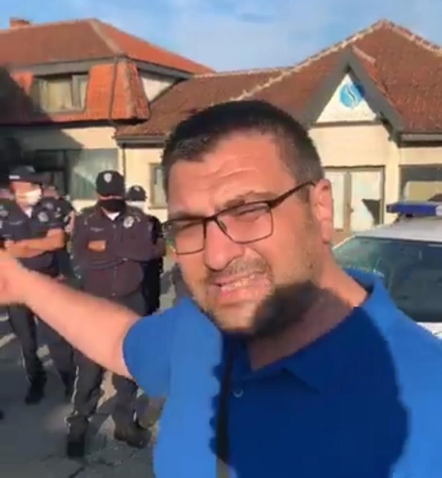 Миодраг Прековић уживо за фејсбук-групу „Српска част Шумадија“ (видео: Иван Ивановић)