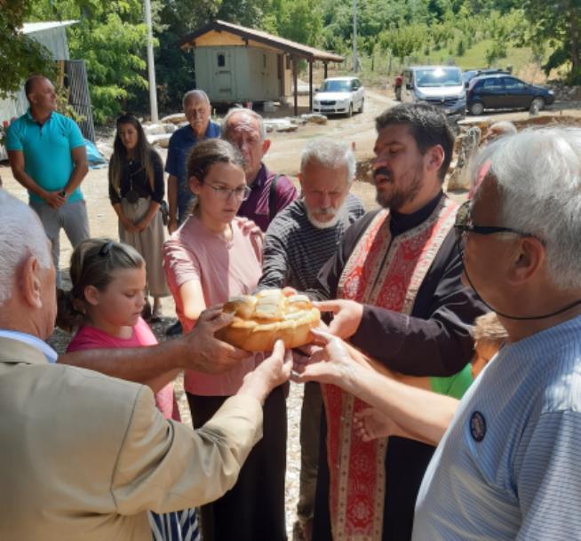 Детаљ са ломљења славског колача